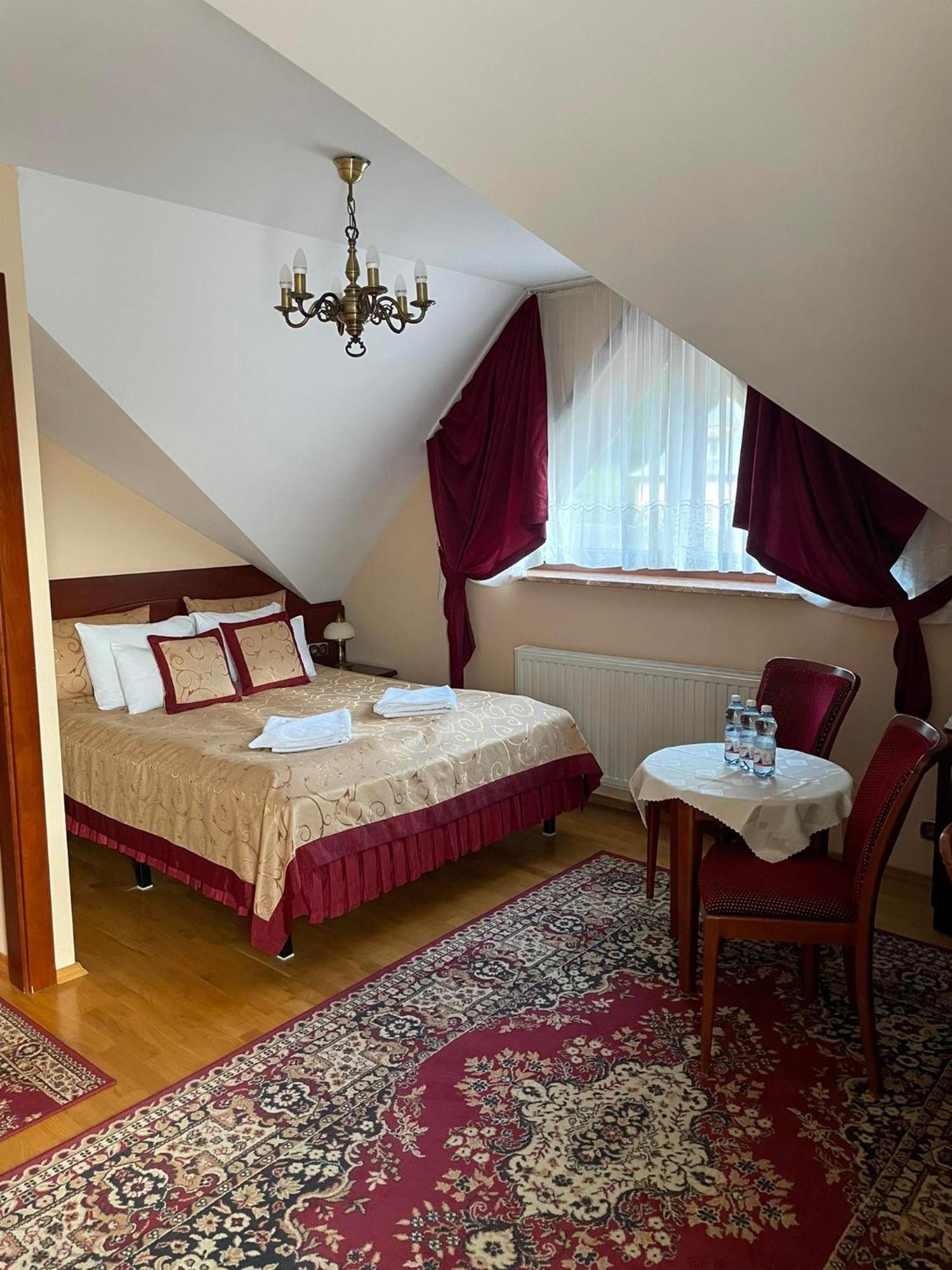 Pensjonat Szach Krynica-Zdrój Exteriér fotografie
